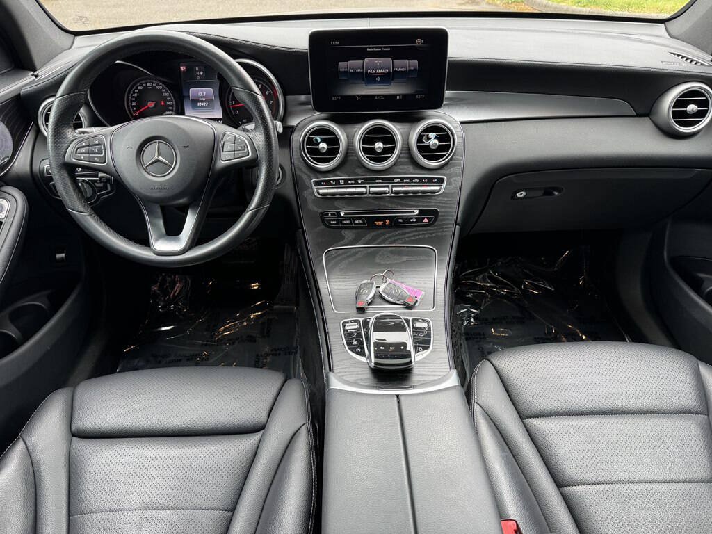 Used 2017 Mercedes-Benz GLC 300 4MATIC image 13