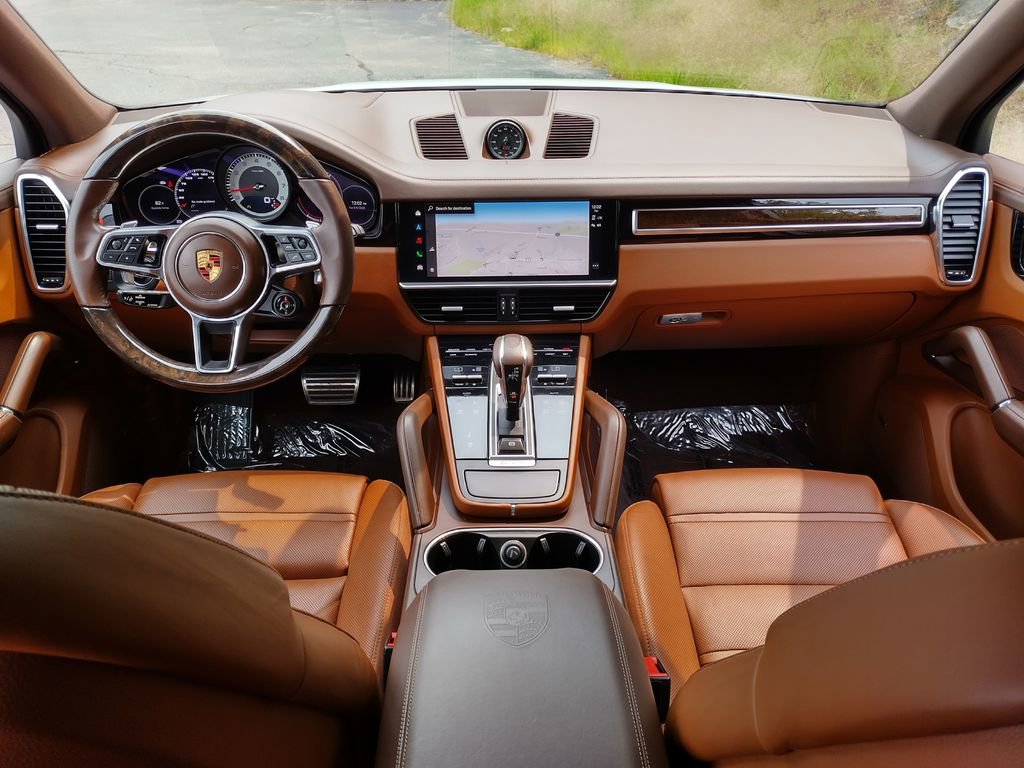 Used 2022 Porsche Cayenne S Platinum image 13