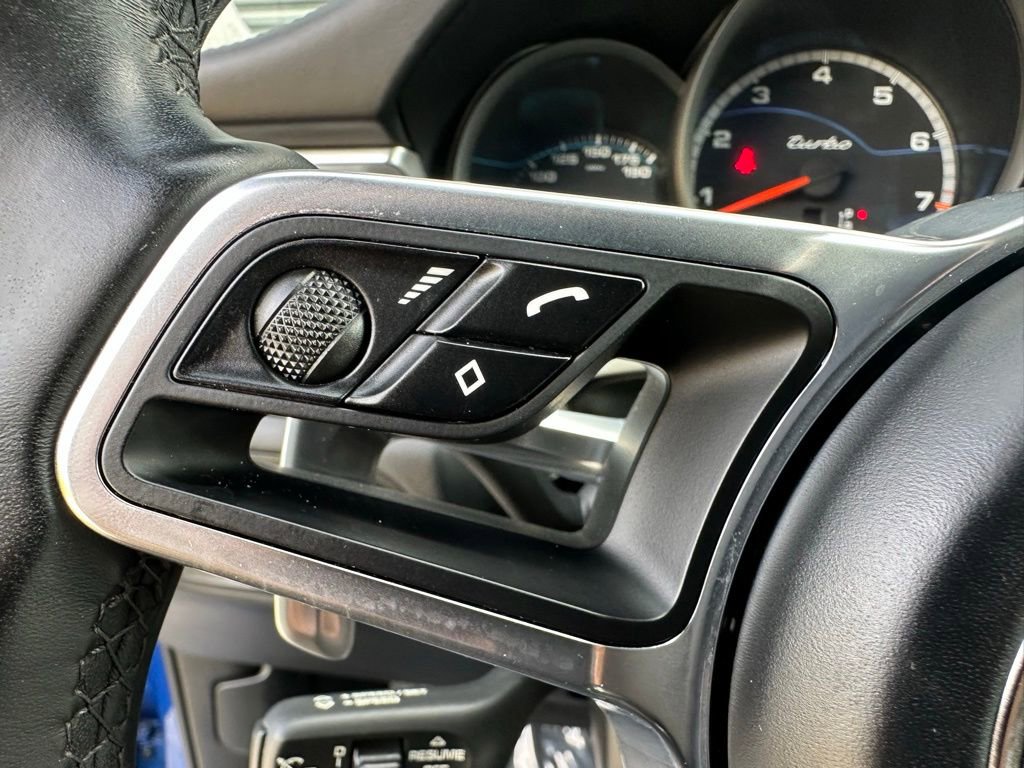 Certified 2018 Porsche Macan Turbo AWD/4WD image 26