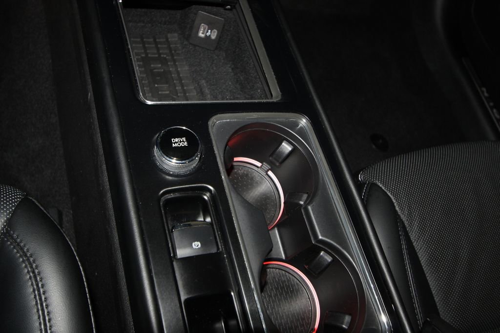 Used 2024 Lincoln Corsair Grand Touring w/ Equipment Group 301A image 18