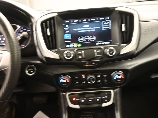 Used 2023 GMC Terrain SLE w/ Driver Convenience Package image 10