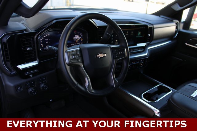 Used 2024 Chevrolet Silverado 2500 High Country w/ High Country Premium Package image 12