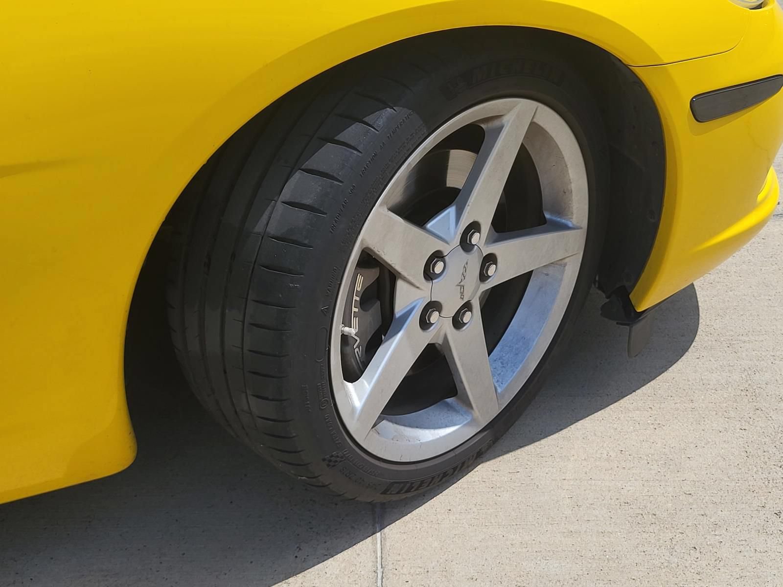 Used 2007 Chevrolet Corvette Coupe RWD image 5