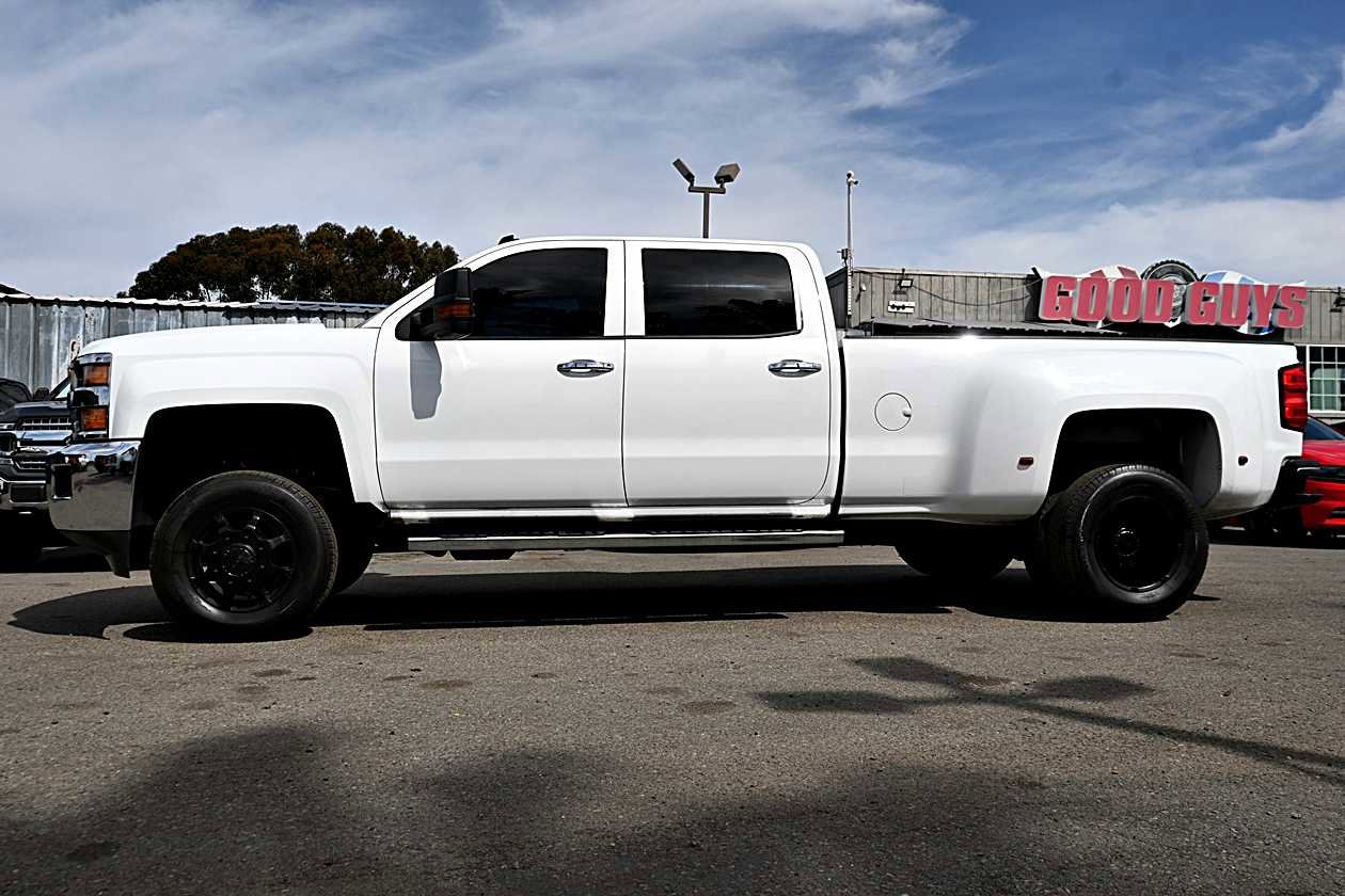 Used 2015 Chevrolet Silverado 3500 LTZ image 5