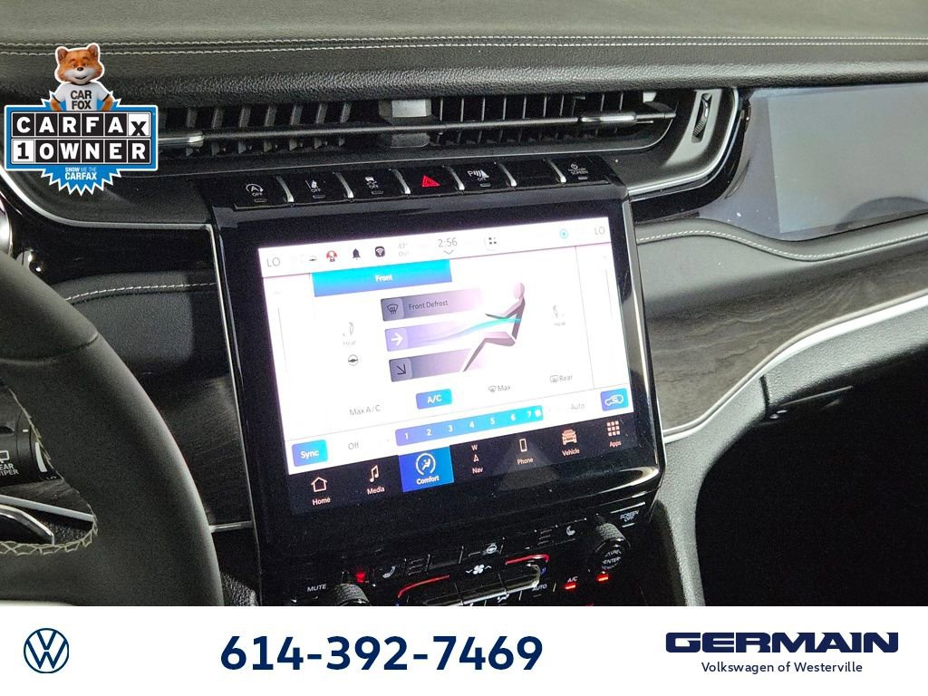 Used 2023 Jeep Grand Cherokee L Limited w/ Black Appearance Package image 22