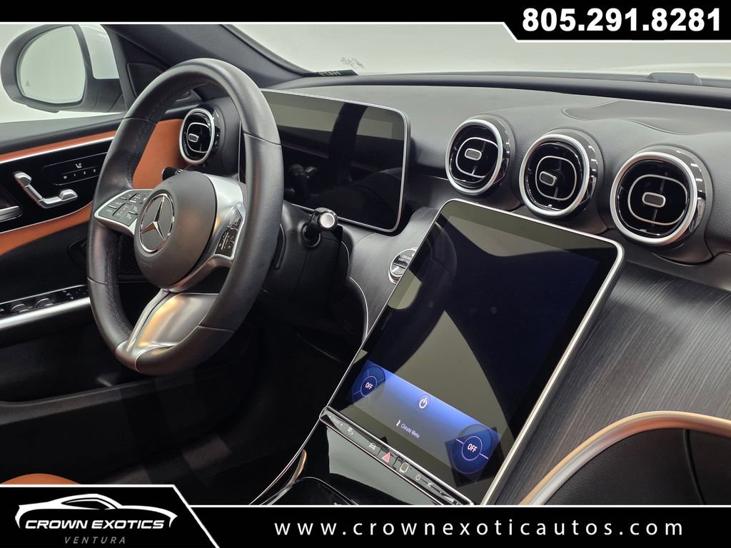 Used 2025 Mercedes-Benz C 300 Sedan image 10
