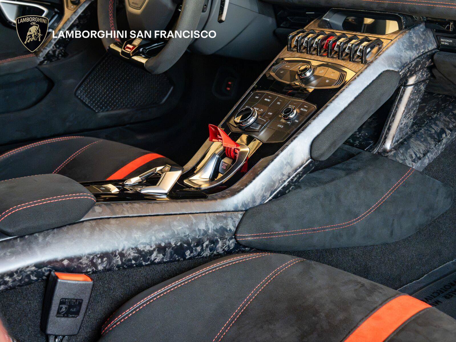 Used 2018 Lamborghini Huracan Performante AWD/4WD image 77