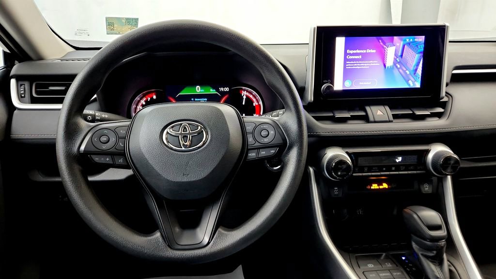 Certified 2025 Toyota RAV4 XLE AWD/4WD image 27