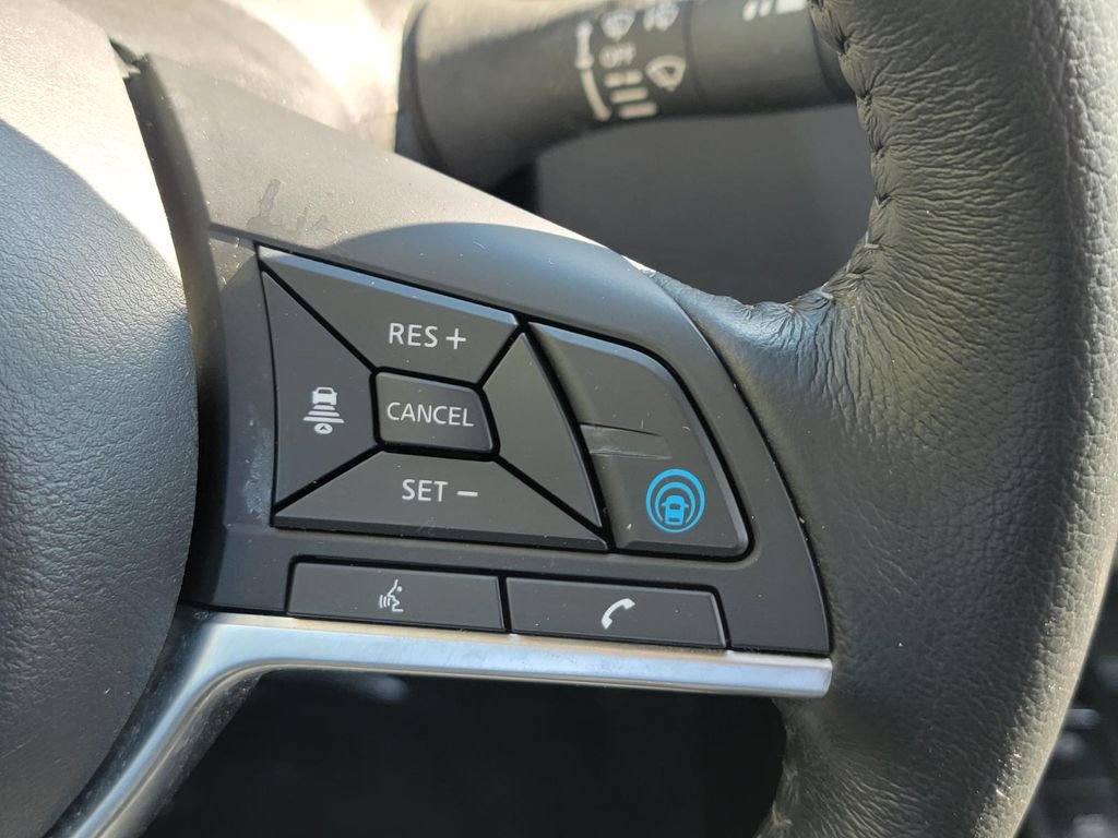Used 2018 Nissan Rogue SL w/ Premium Package AWD/4WD image 19