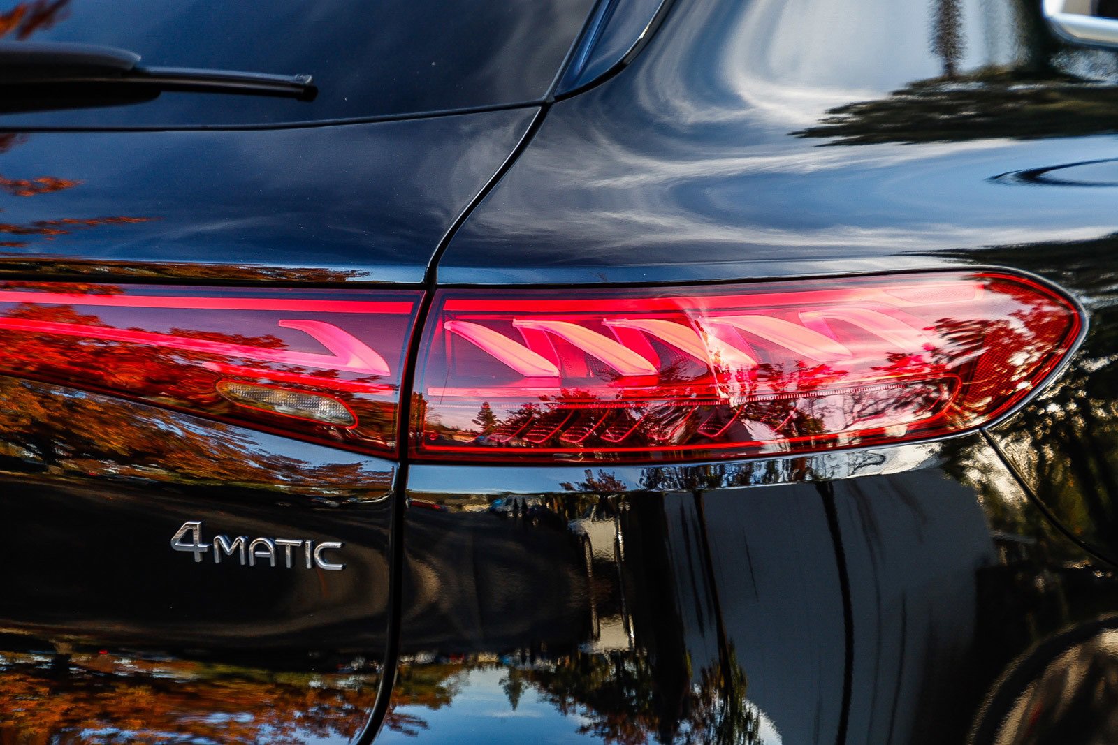 Used 2023 Mercedes-Benz EQS 580 4MATIC SUV image 8