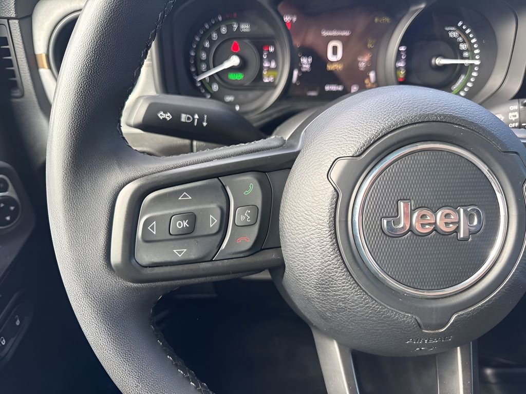 Used 2025 Jeep Wrangler Willys 4xe image 13