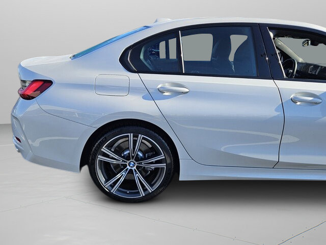 Certified 2023 BMW 330i 330i w/ Driving Assistance Package image 28