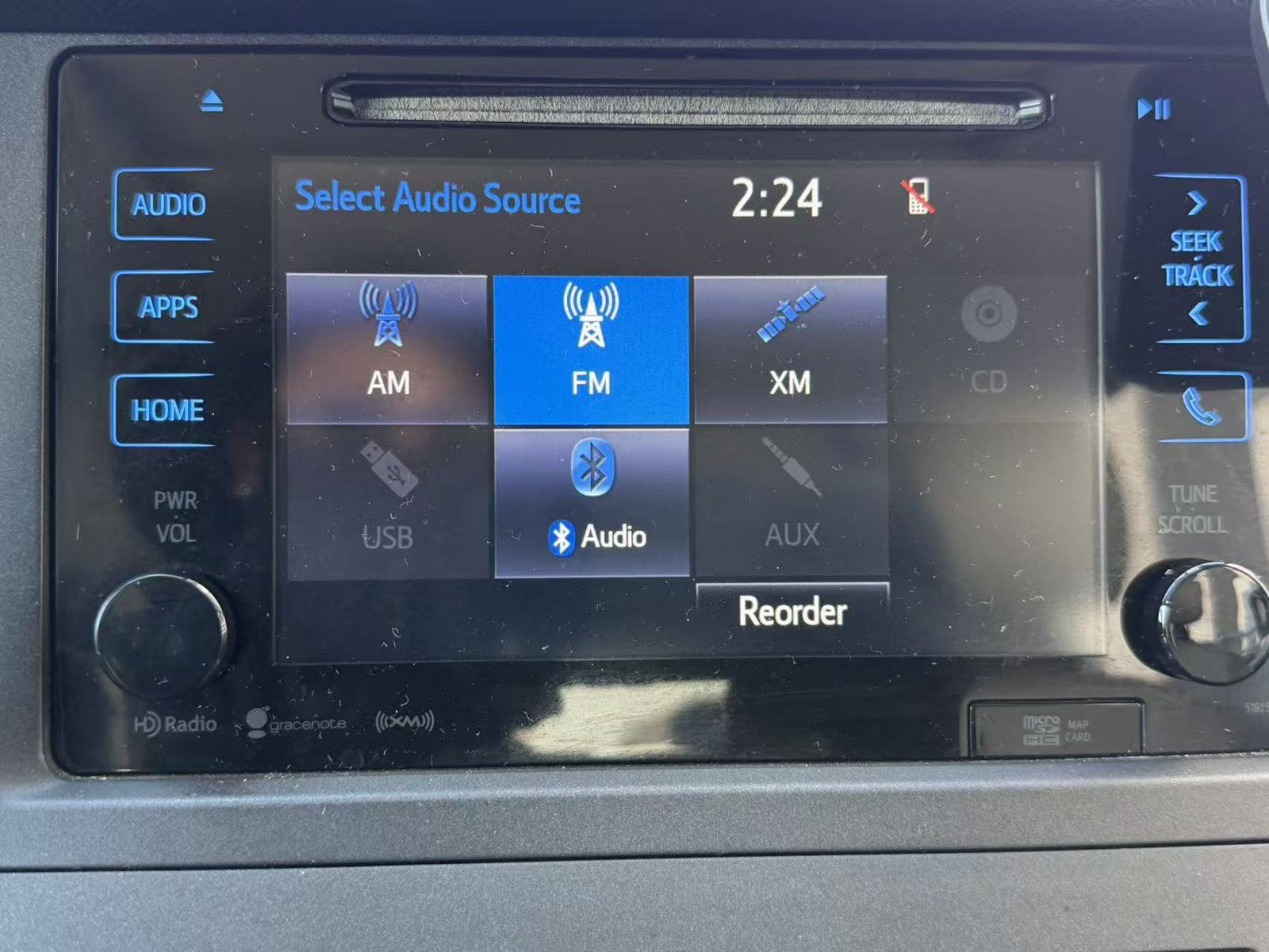 Used 2016 Toyota Sienna XLE w/ XLE Navigation Package FWD image 17