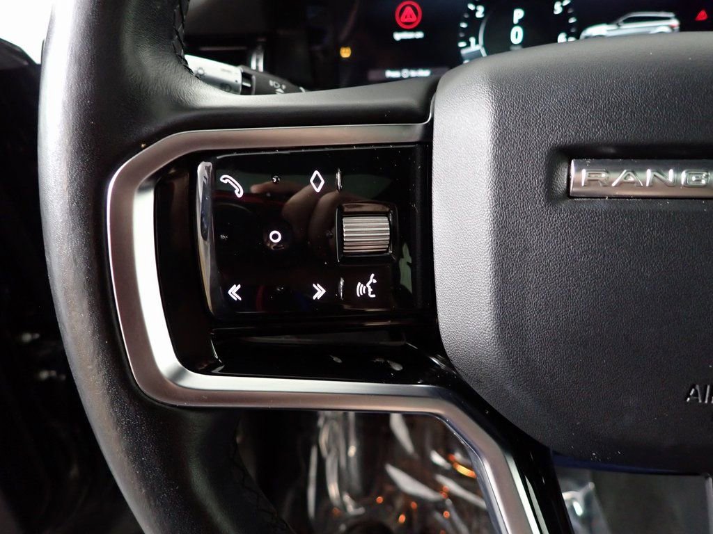 Used 2022 Land Rover Range Rover Evoque SE image 28