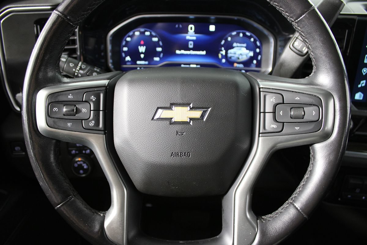 Used 2022 Chevrolet Silverado 1500 LT AWD/4WD image 10