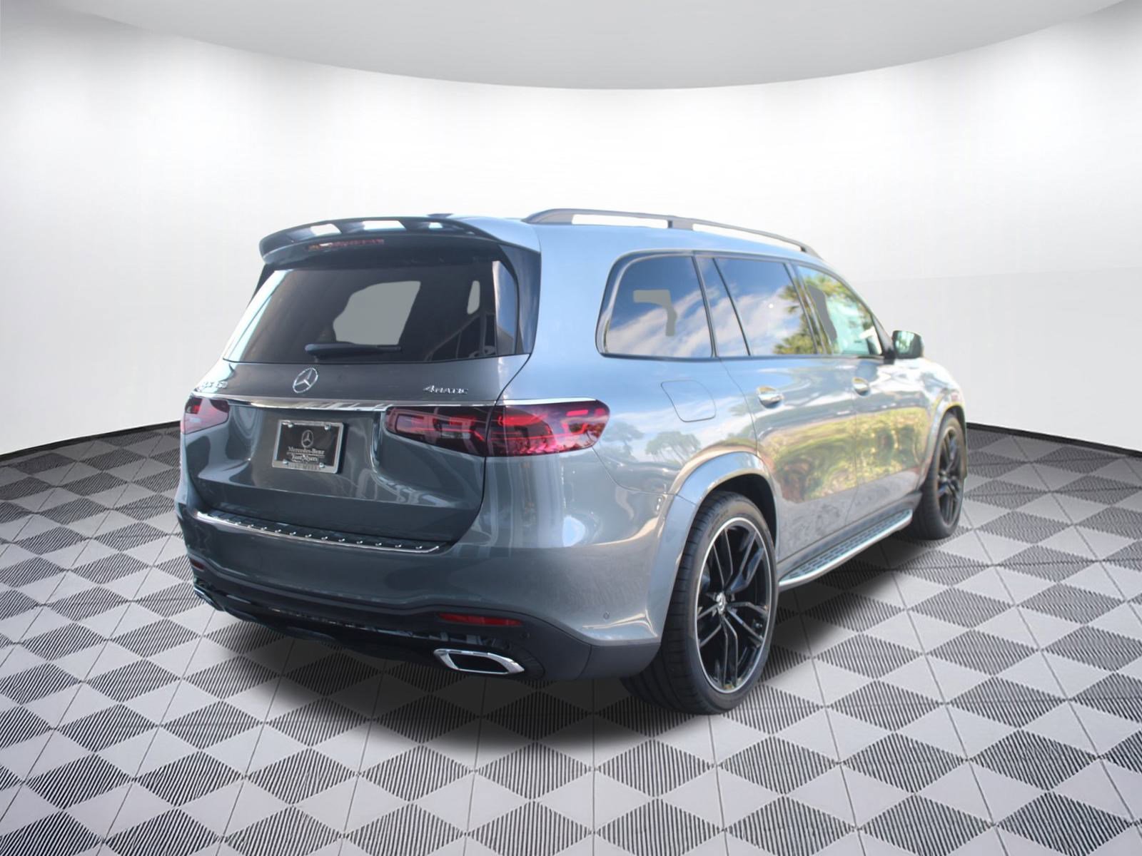 New 2026 Mercedes-Benz GLS 450 4MATIC image 9