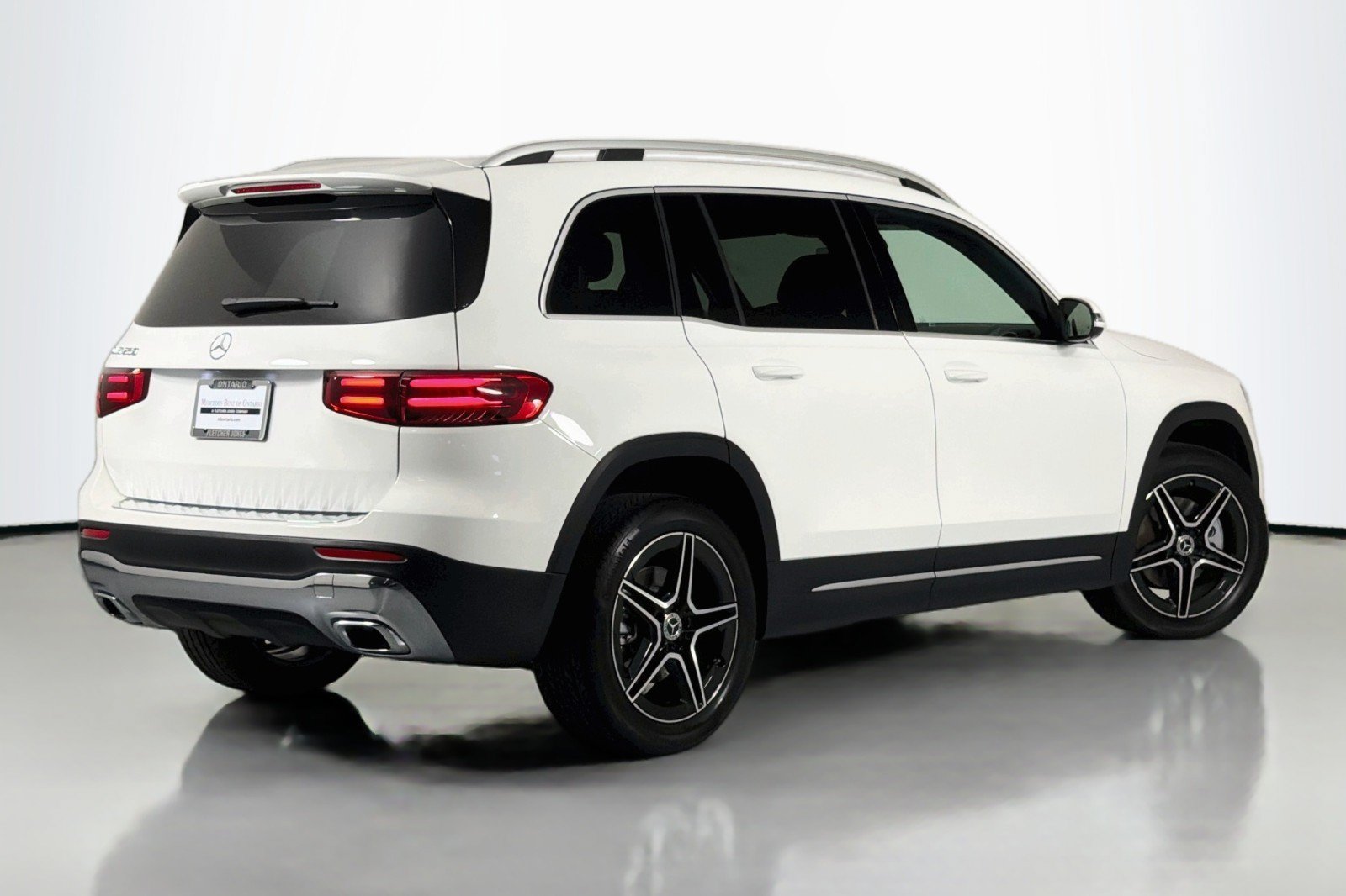Used 2026 Mercedes-Benz GLB 250 image 12