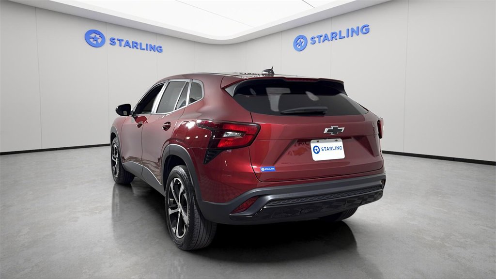 Certified 2024 Chevrolet Trax RS w/ Driver Confidence Package image 15