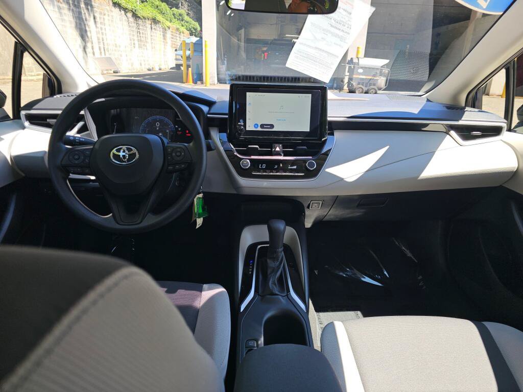 Used 2026 Toyota Corolla LE FWD image 22