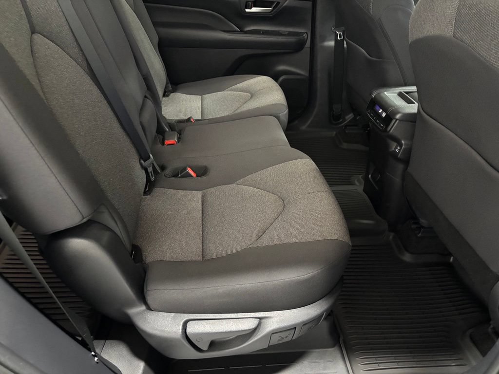 Used 2026 Toyota Grand Highlander AWD image 57