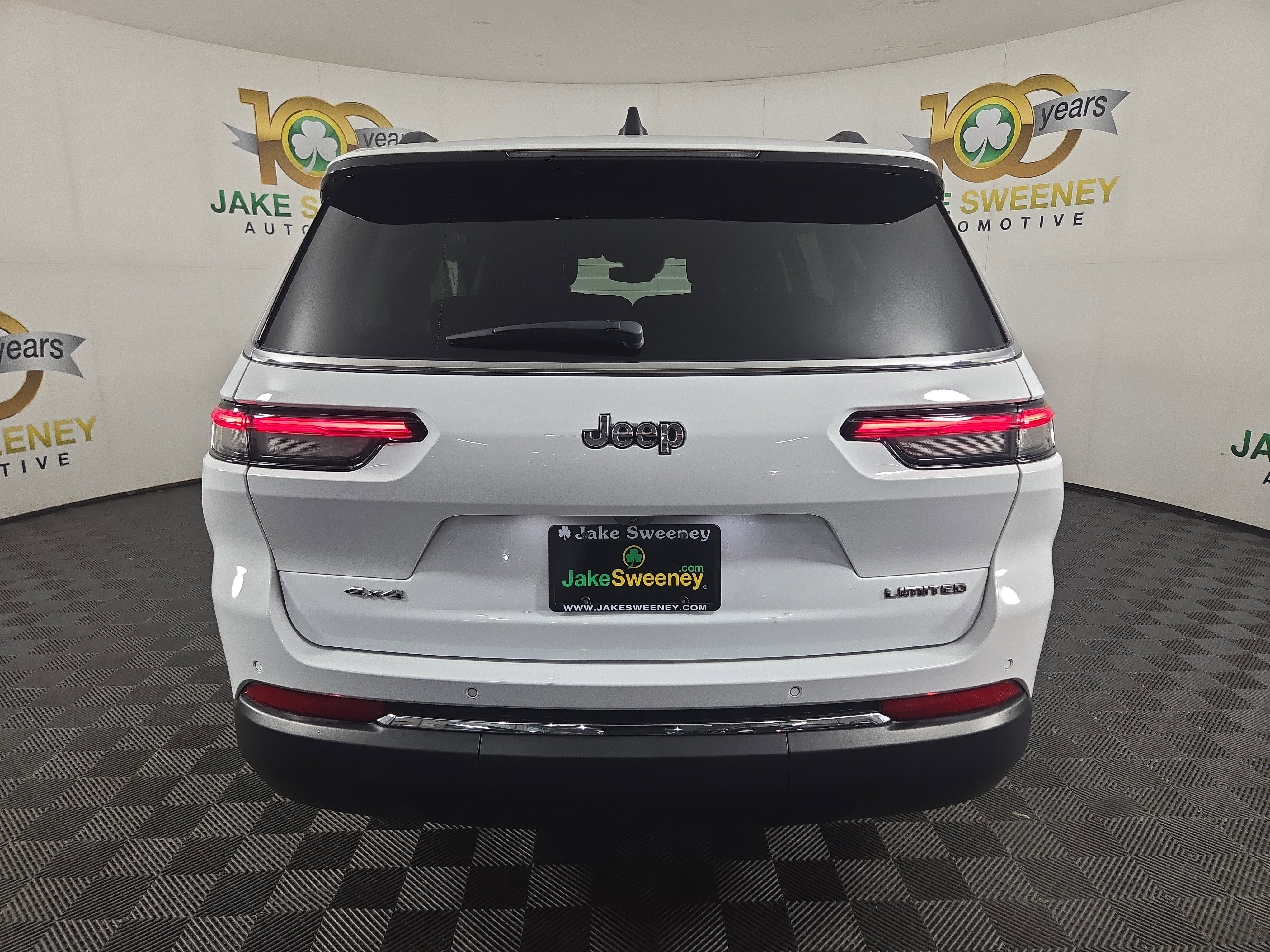 Used 2023 Jeep Grand Cherokee L Limited image 9