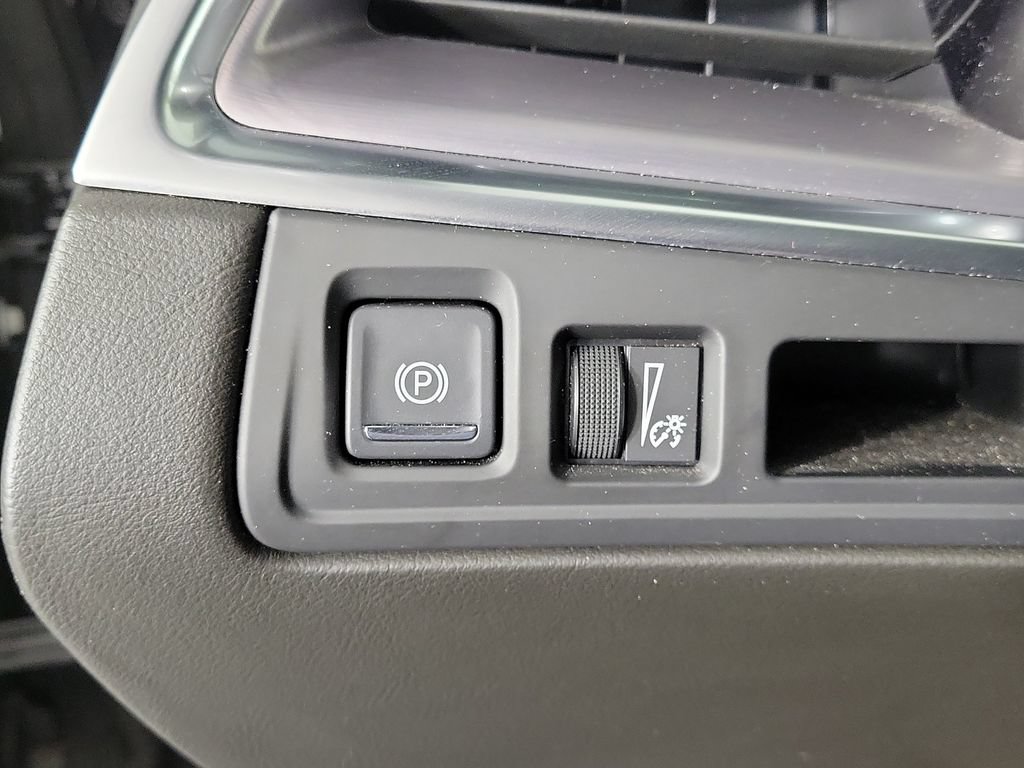 Certified 2023 Cadillac XT5 Luxury FWD image 31