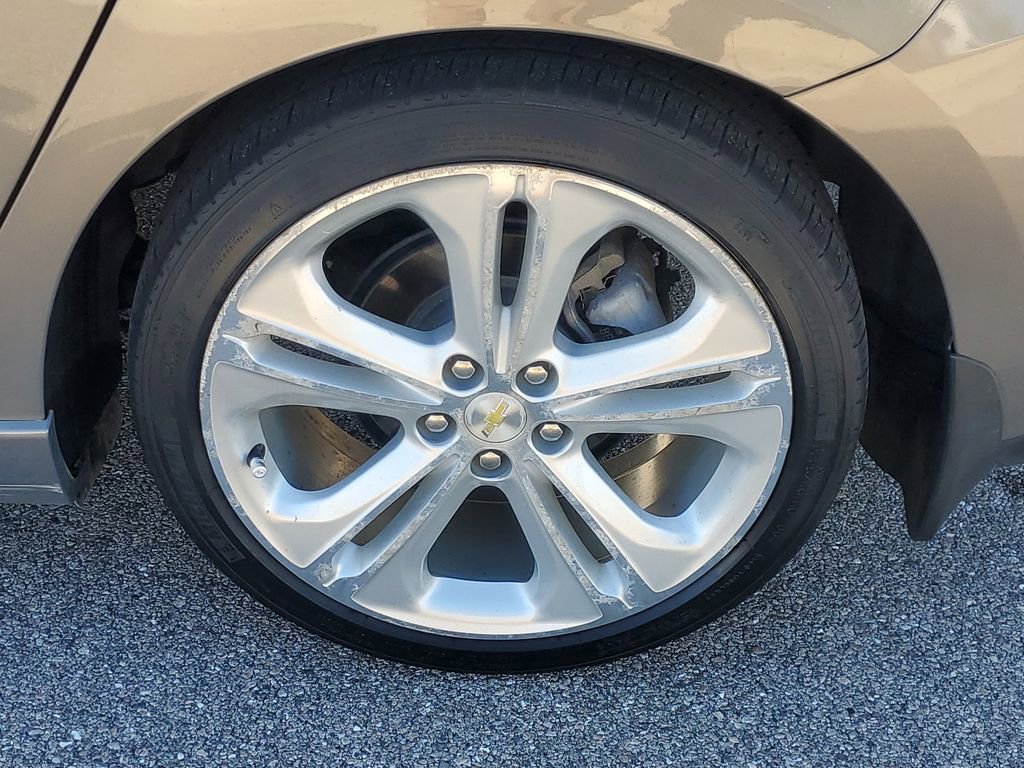 Used 2017 Chevrolet Cruze Premier image 15