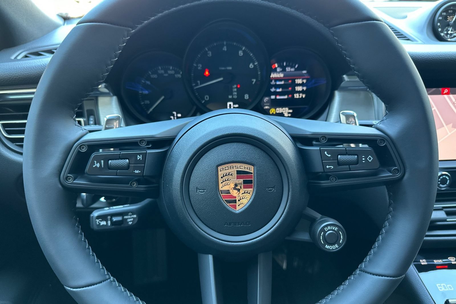 New 2026 Porsche Macan AWD/4WD image 29