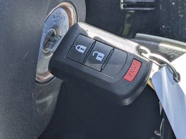 Used 2017 Mitsubishi Outlander ES image 30