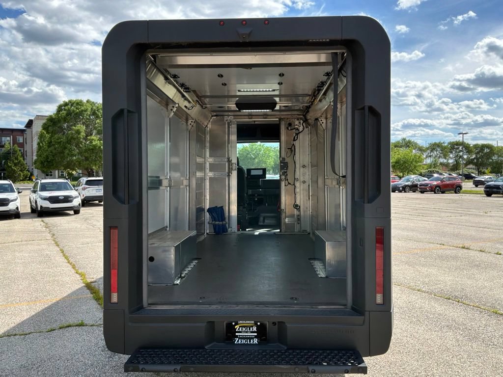 Used 2024 Chevrolet Brightdrop 600 w/ Commercial Equipment Package AWD/4WD image 22