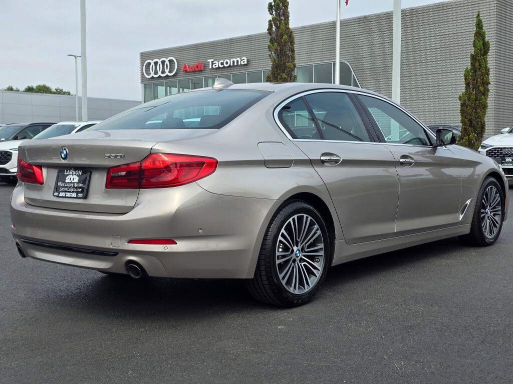 Used 2017 BMW 530i RWD image 5