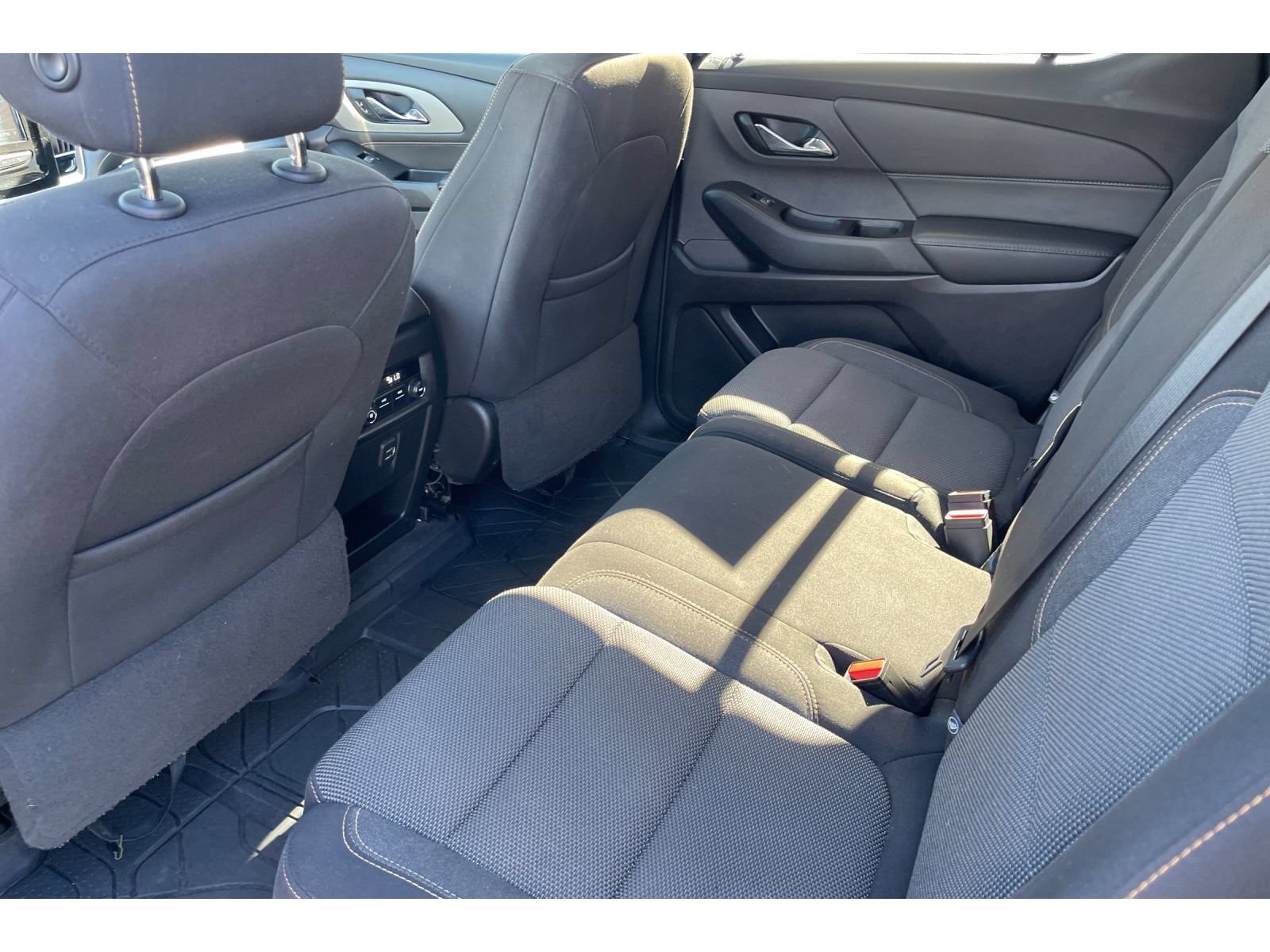 Used 2019 Chevrolet Traverse LS w/ LPO, Blackout Package FWD image 14
