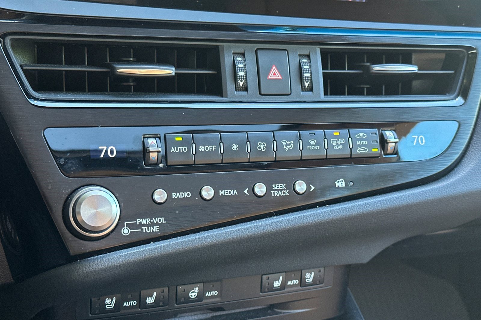 Certified 2022 Lexus ES 350 w/ Premium Package image 23