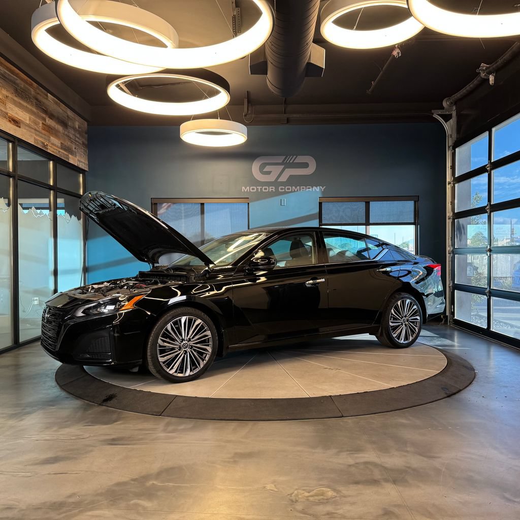 Used 2024 Nissan Altima 2.5 SL AWD/4WD image 25