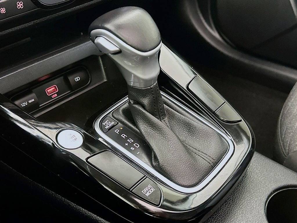 Certified 2022 Kia Soul GT-Line FWD image 25