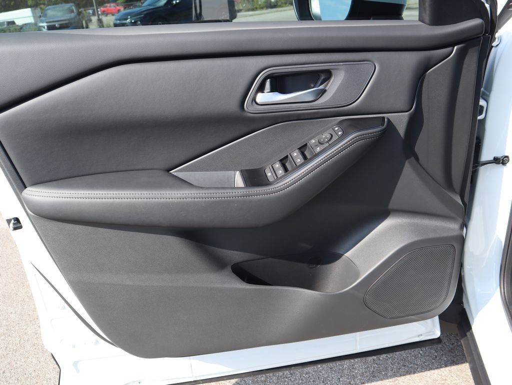 New 2026 Nissan Rogue SV image 16