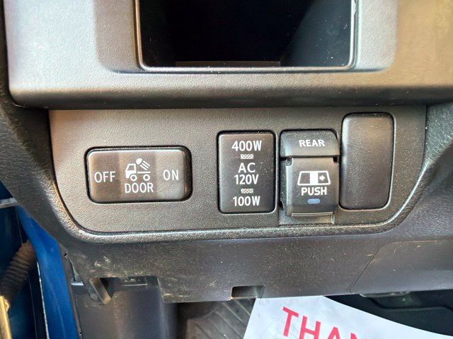 Used 2017 Toyota Tacoma TRD Sport AWD/4WD image 15