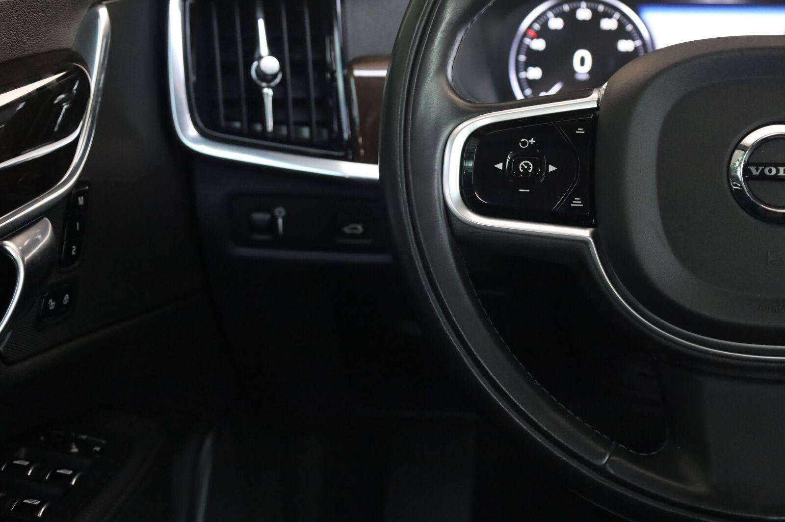 Used 2018 Volvo S90 T5 Momentum w/ Convenience Package FWD image 35