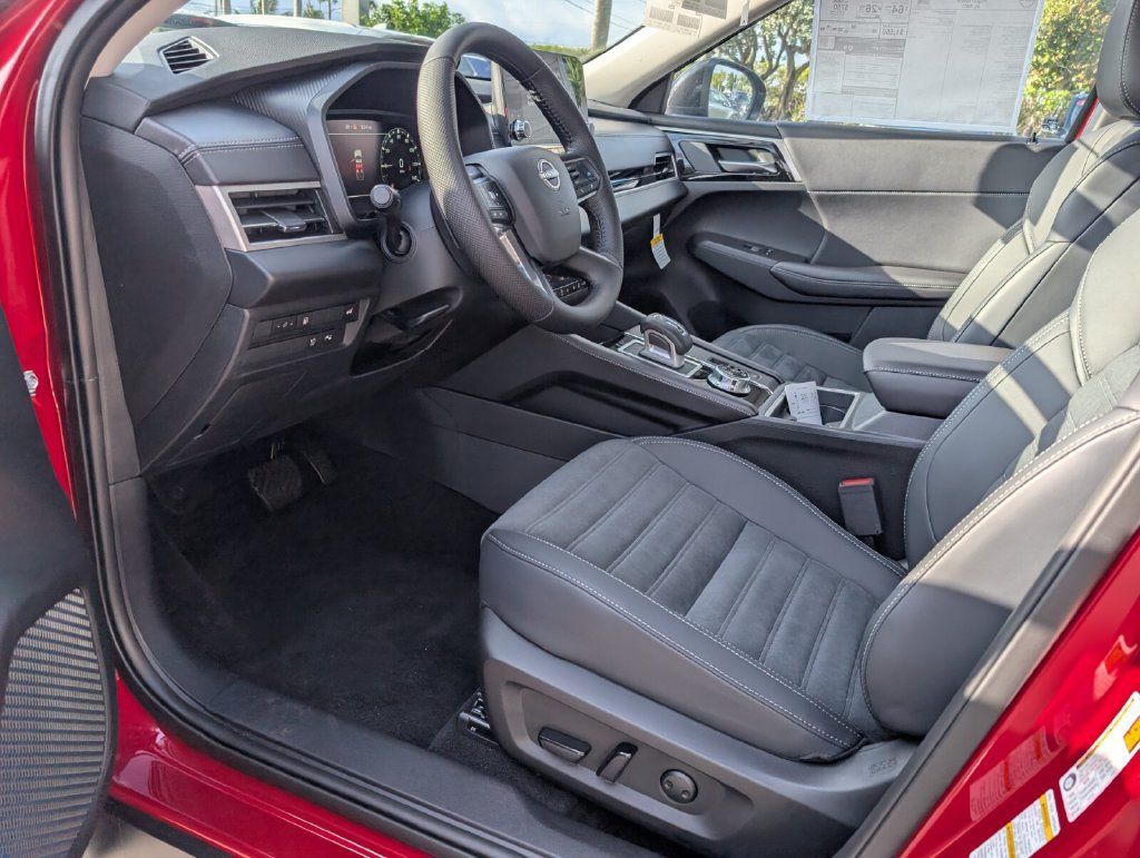 New 2026 Nissan Rogue SL AWD/4WD image 11