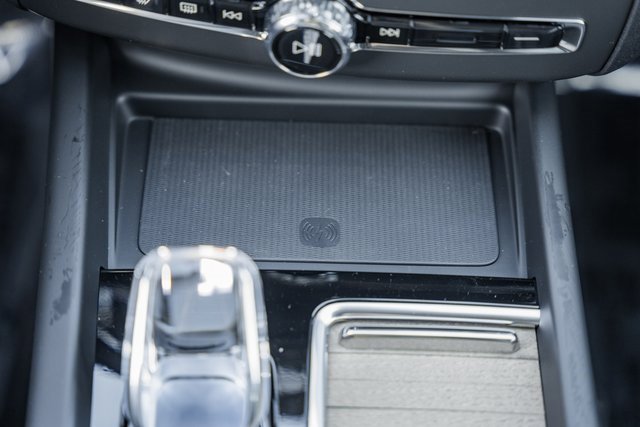 New 2026 Volvo XC60 B5 Plus w/ Protection Package Premier image 24