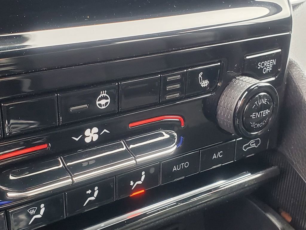 Used 2024 Jeep Grand Cherokee Altitude image 24