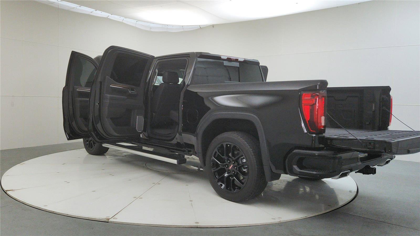 Used 2025 GMC Sierra 1500 Denali w/ Denali Reserve Package image 11