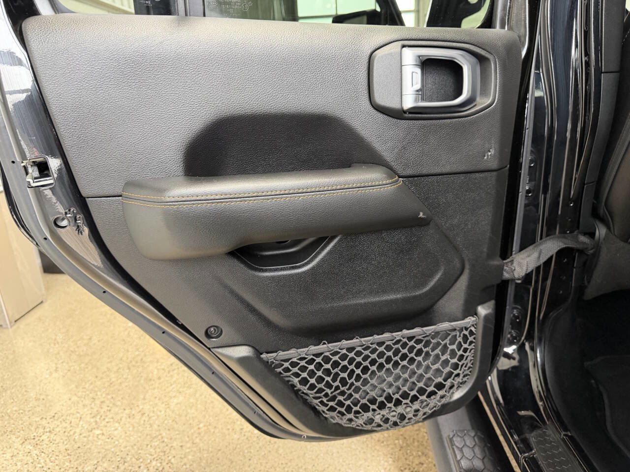 Used 2021 Jeep Wrangler Unlimited Sahara AWD/4WD image 26