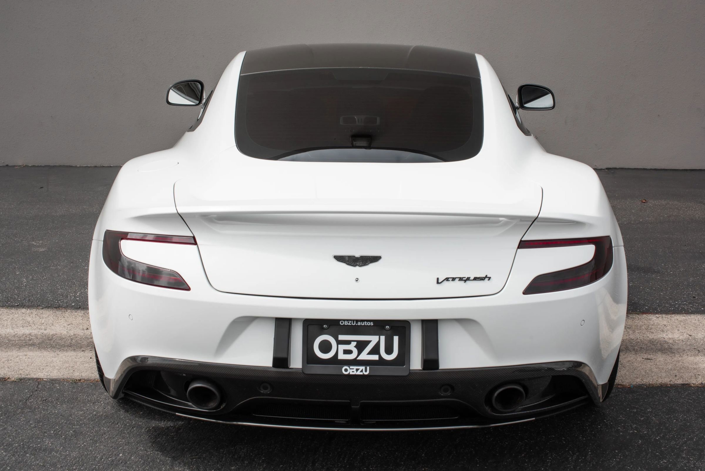 Used 2014 Aston Martin Vanquish Coupe RWD image 9
