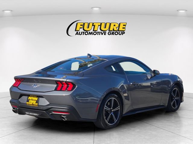 Used 2024 Ford Mustang EcoBoost image 7