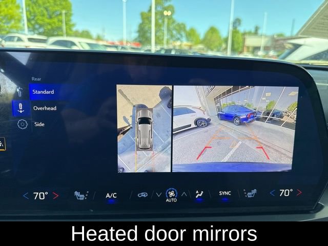 Used 2024 Chevrolet Traverse LT image 30