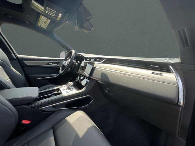 New 2026 Jaguar F-PACE R-Dynamic S image 25
