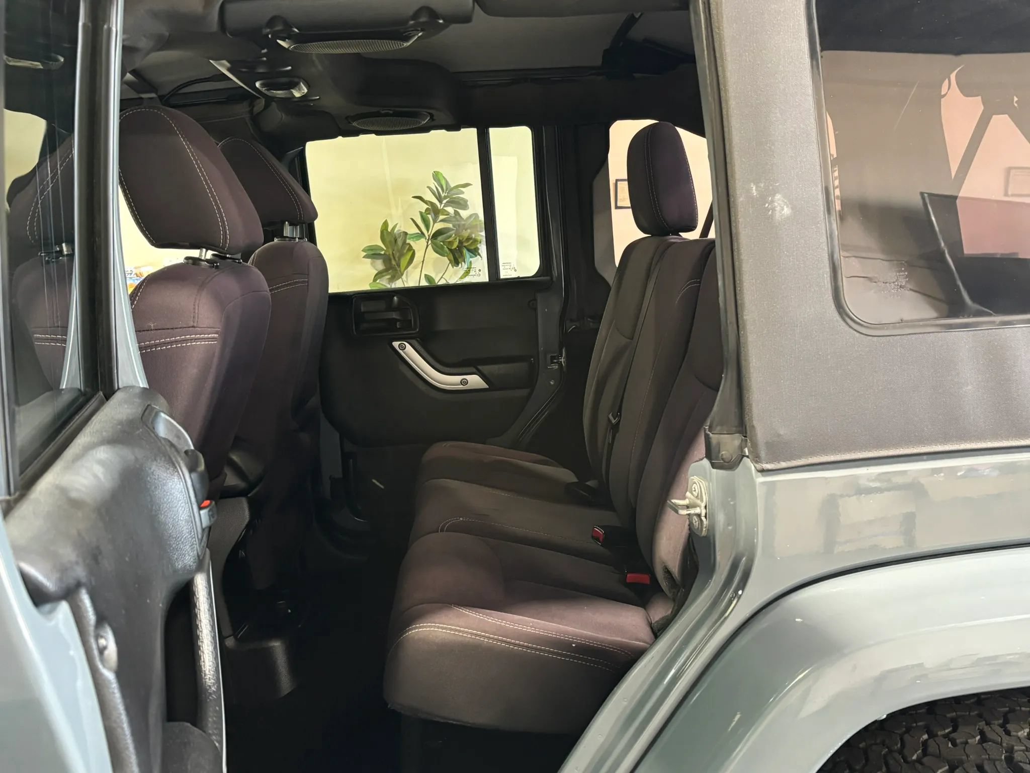 Used 2014 Jeep Wrangler Unlimited Sahara AWD/4WD image 14