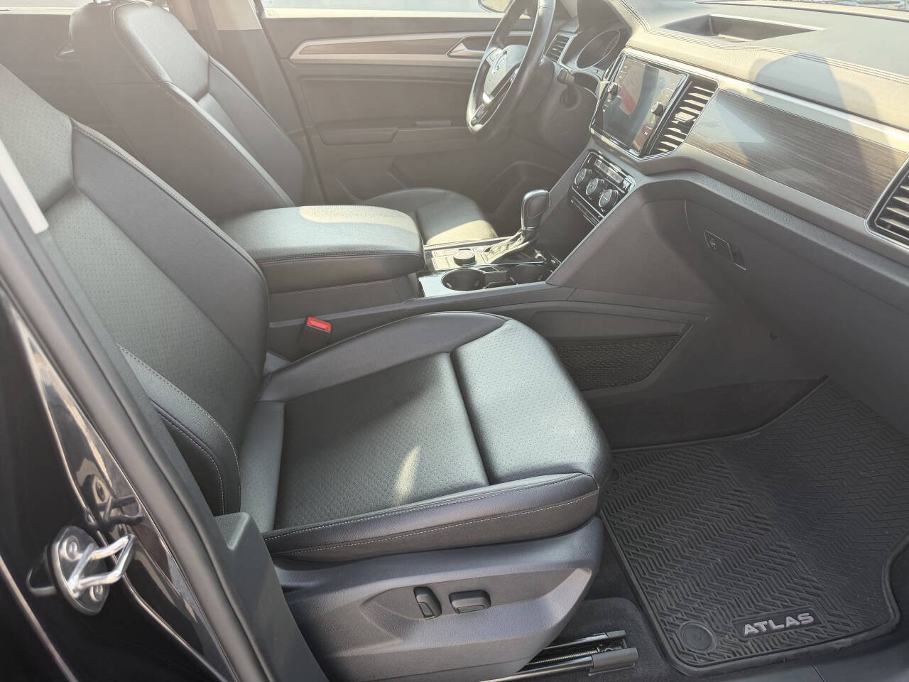 Used 2018 Volkswagen Atlas SEL AWD/4WD image 23