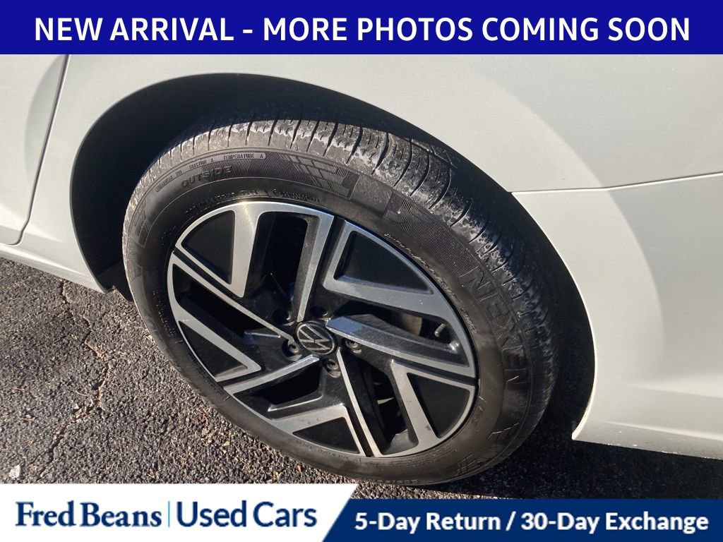 Used 2024 Volkswagen Jetta SEL image 7